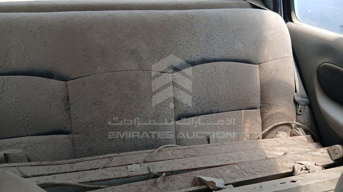 2005 Renault Clio — Rear Left Passenger View — Photo 18