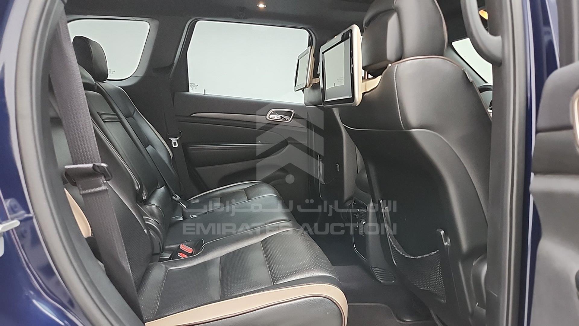 2017 JEEP GRAND CHEROKEE VIN: 1C4RJFAG4HC614109
