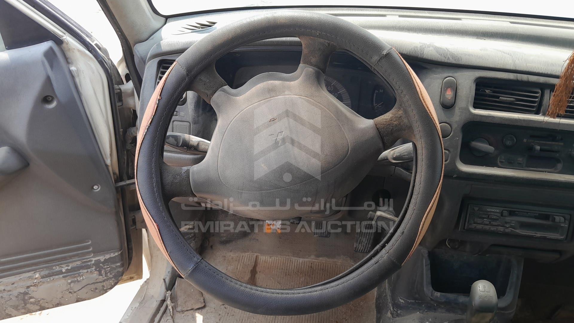 2004 MITSUBISHI L 200 VIN: MMBJNK6204D086136