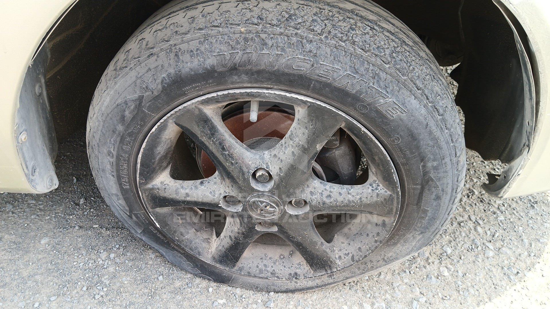 2004 MAZDA 323 VIN: JM7BJ123841225775
