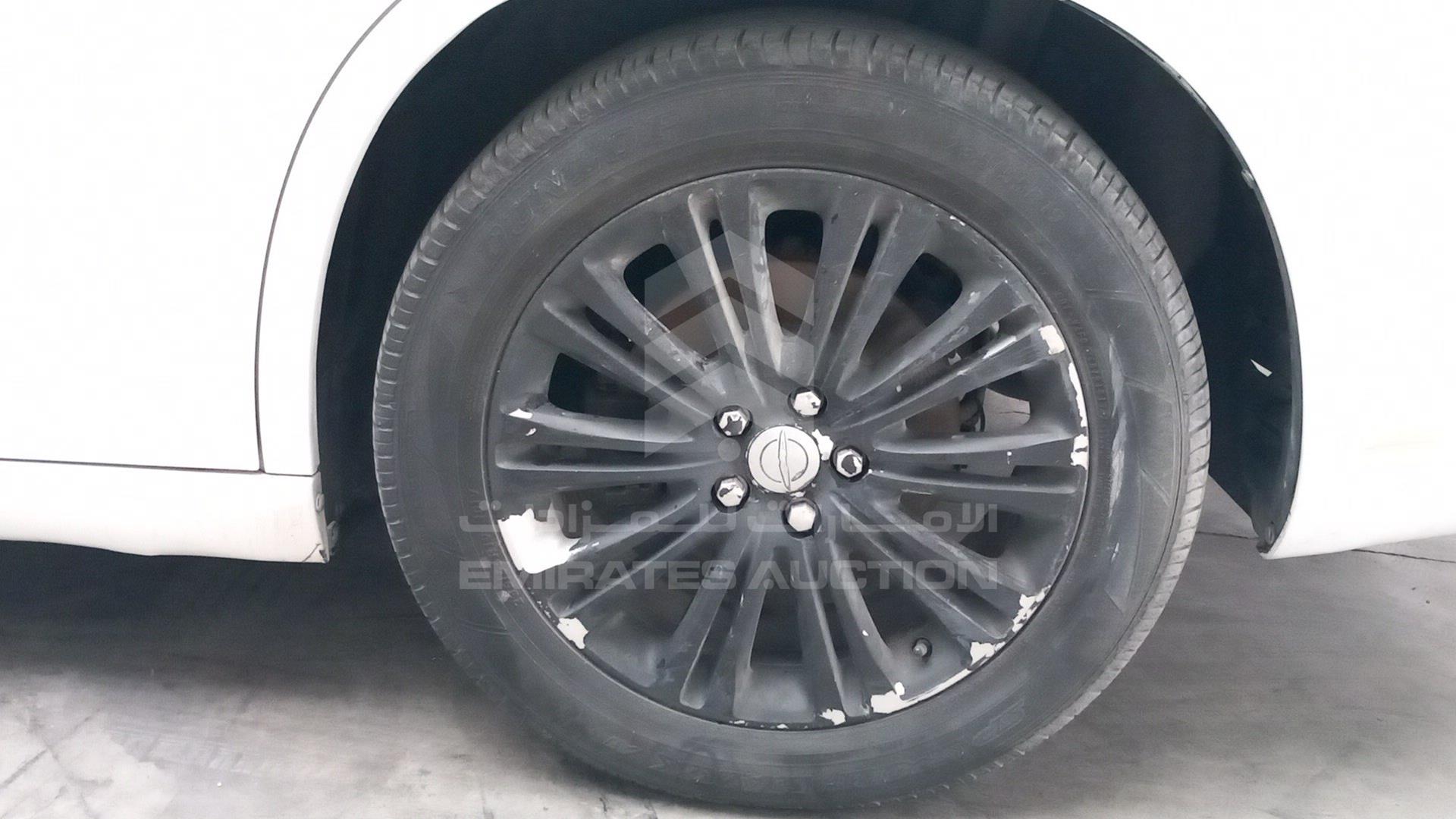 2014 CHRYSLER 300 C VIN: 2C3CCAKGXEH235923