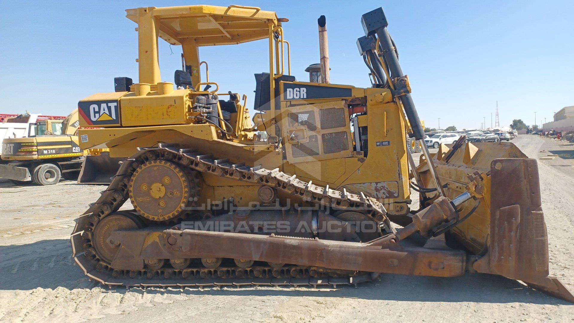 2015 CATERPILLAR D6R VIN: CAT00D6RTEMM00277
