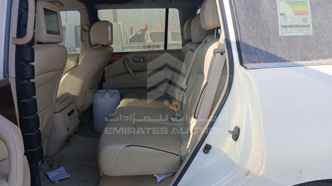 نيسان باترول 2019 — زاوية الراكب الخلفي اليسرى — صورة 19
