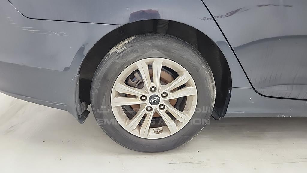 5NPEB4AC4BH172148 - 2011 HYUNDAI SONATA - #517690