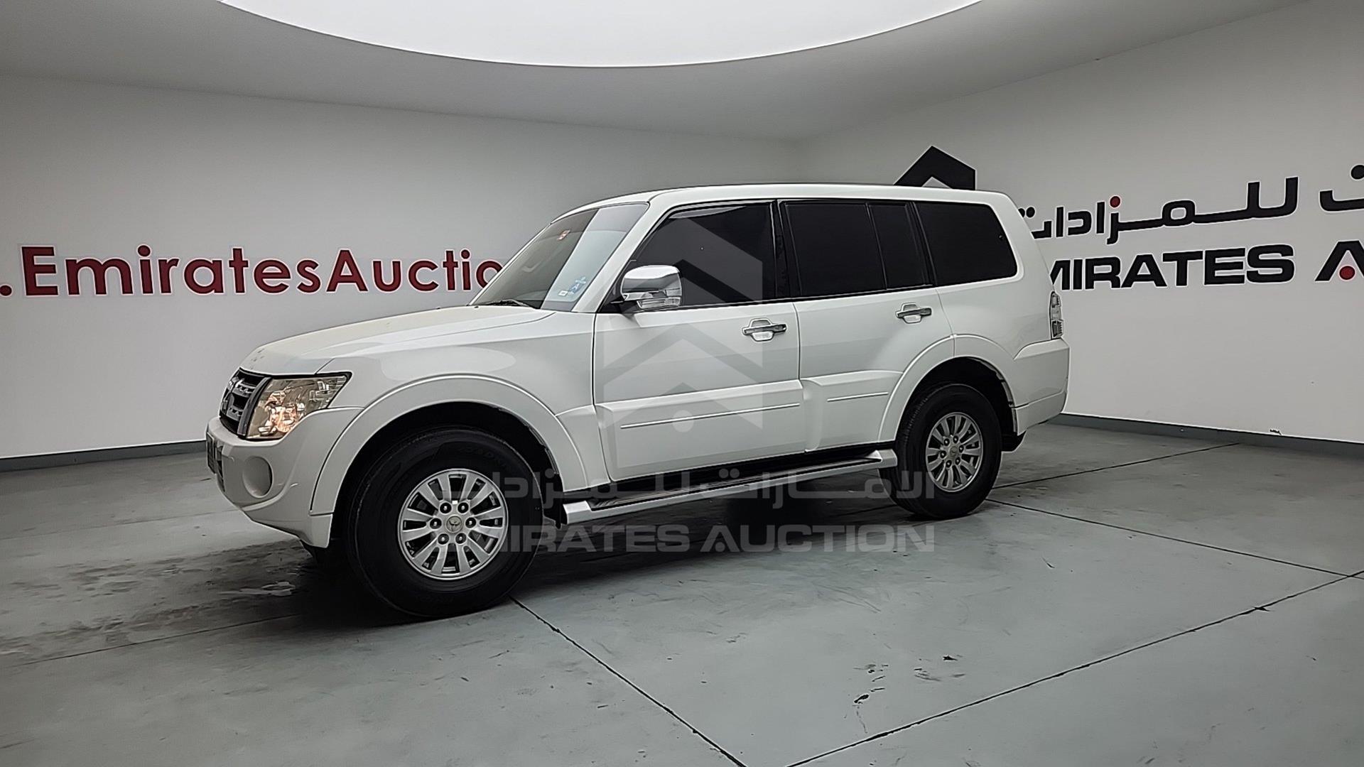 2013 MITSUBISHI PAJERO VIN: JMYLRV95WDJ704386