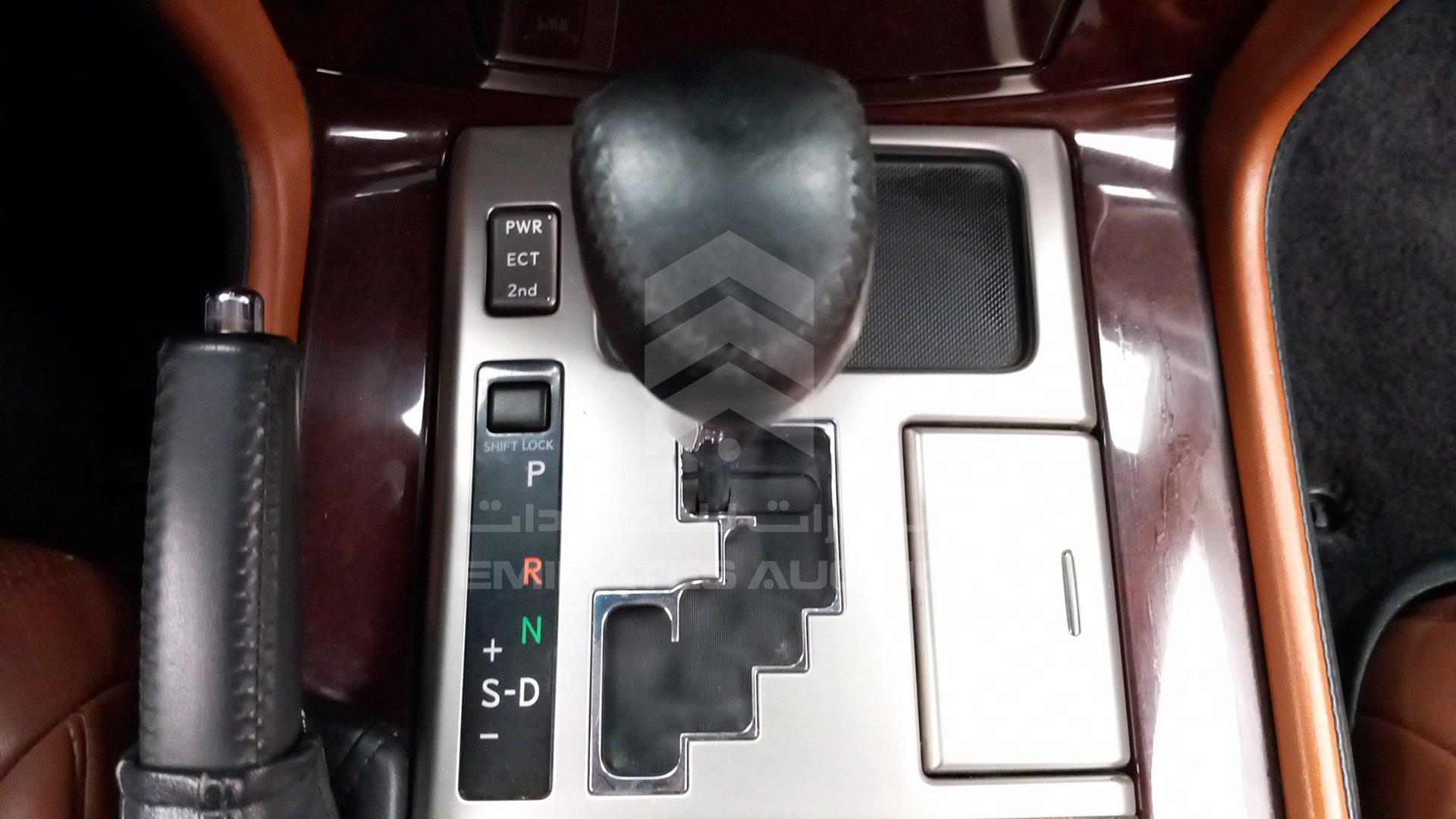 2014 LEXUS LX 570 VIN: JTJHY00W2E4138734