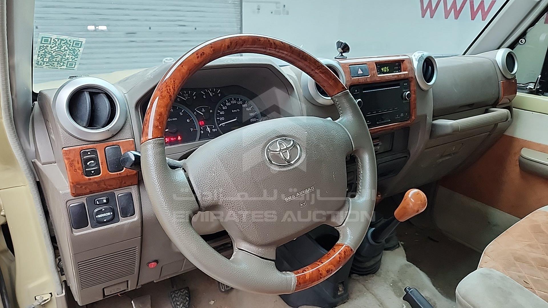 2013 TOYOTA LAND CRUISER VIN: JTFLU73J1D4546021