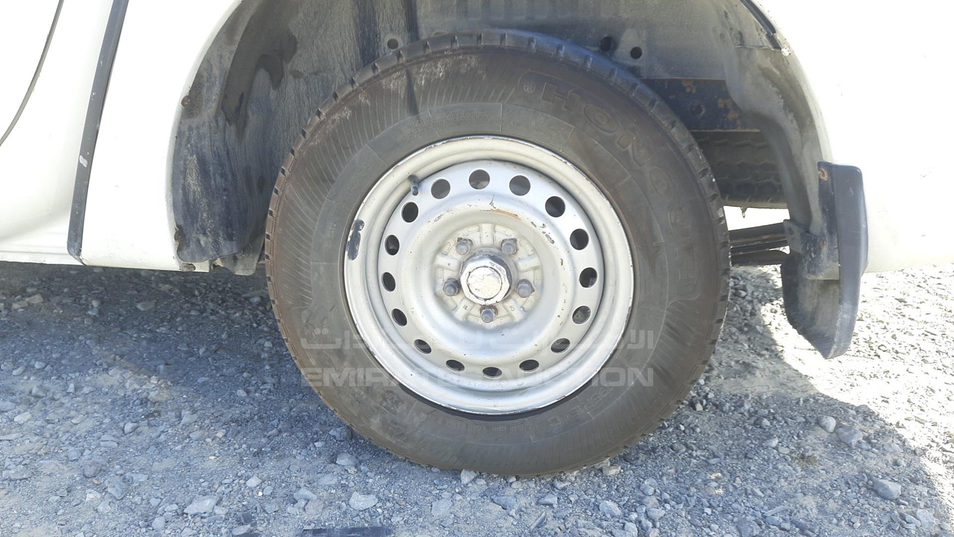 2010 MITSUBISHI L 200 VIN: MMBJNKA50AD031418