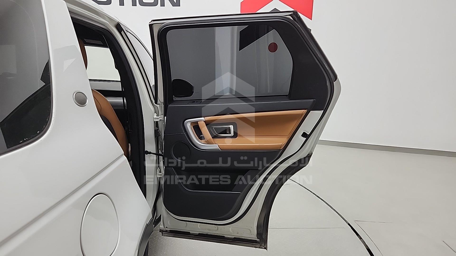 2018 LAND ROVER DISCOVERY VIN: SALCA2BX3JH758636