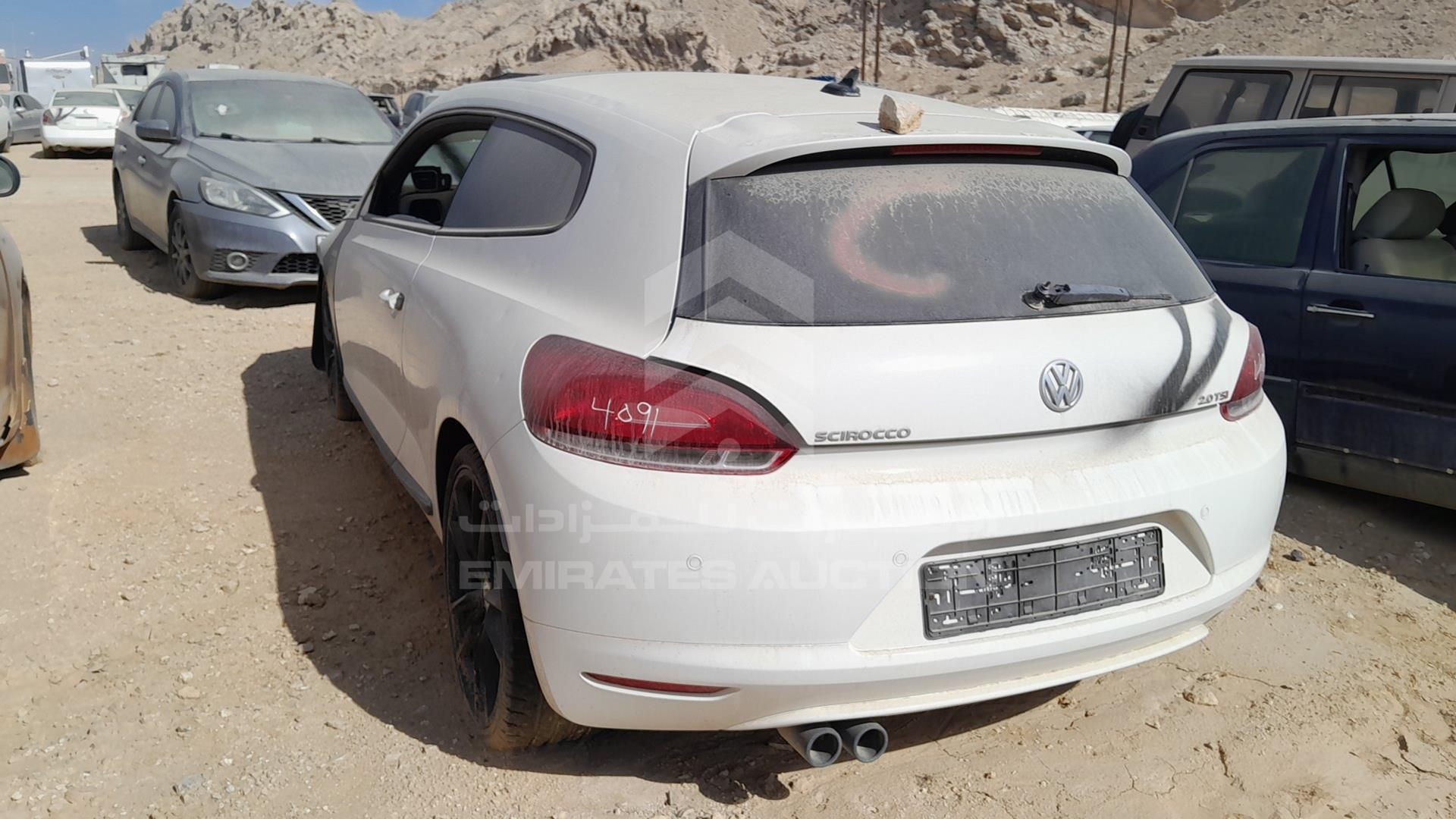 2011 VOLKSWAGEN SCIROCCO VIN: WVWBE2136BV000038