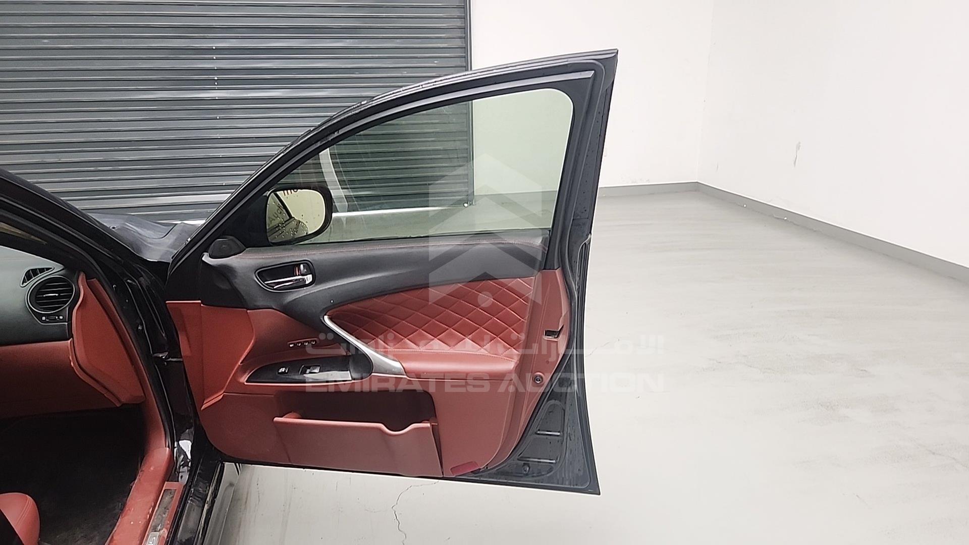 2008 LEXUS IS300 VIN: JTHBG262682009552