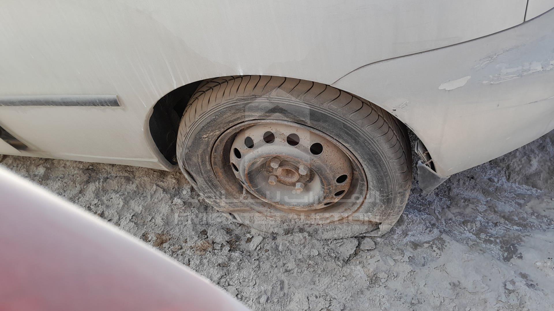 2000 DAEWOO LANOS VIN: KLATB2260YB507671