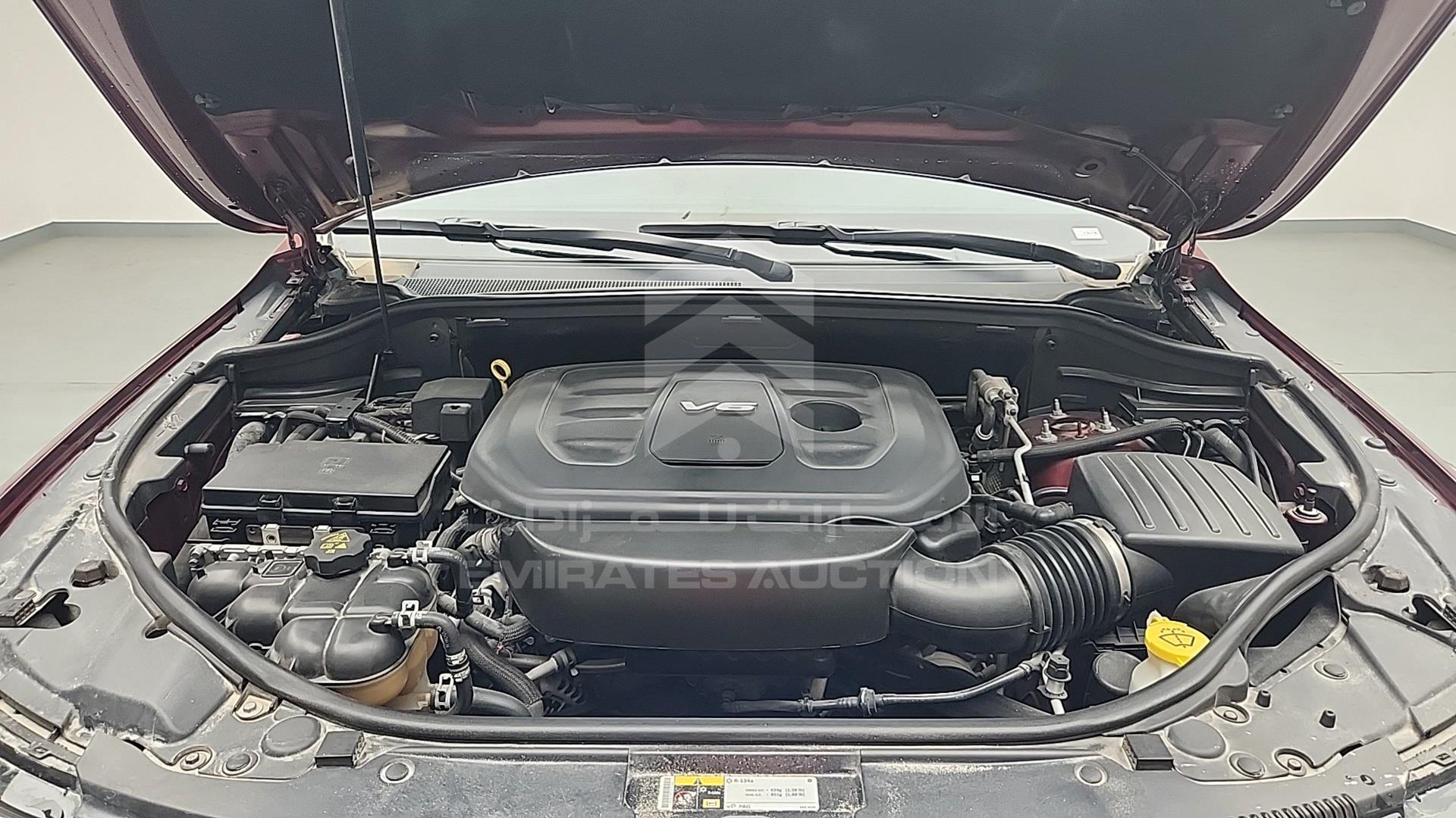 2018 JEEP GRAND CHEROKEE VIN: 1C4RJFBG3JC238071