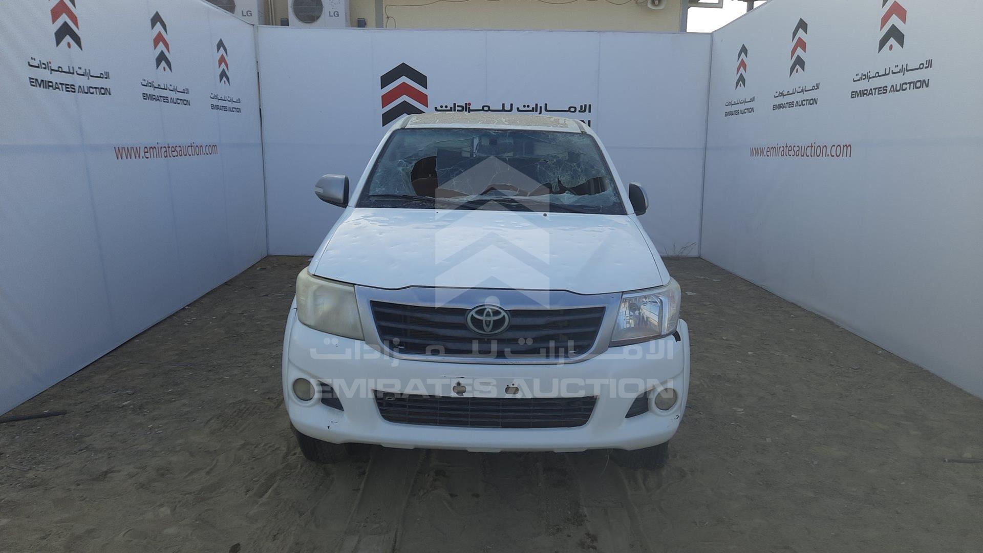 2014 TOYOTA HILUX VIN: MR0FX22G9E1115467