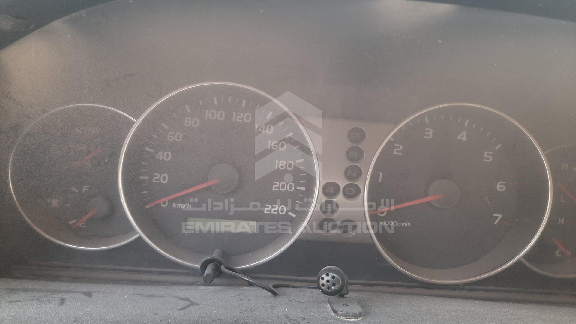 2005 TOYOTA LAND CRUISER VIN: JTEHT05J852069778