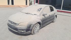 2006 Ford Focus — Front Left Angle — Photo 4 — Thumbnail