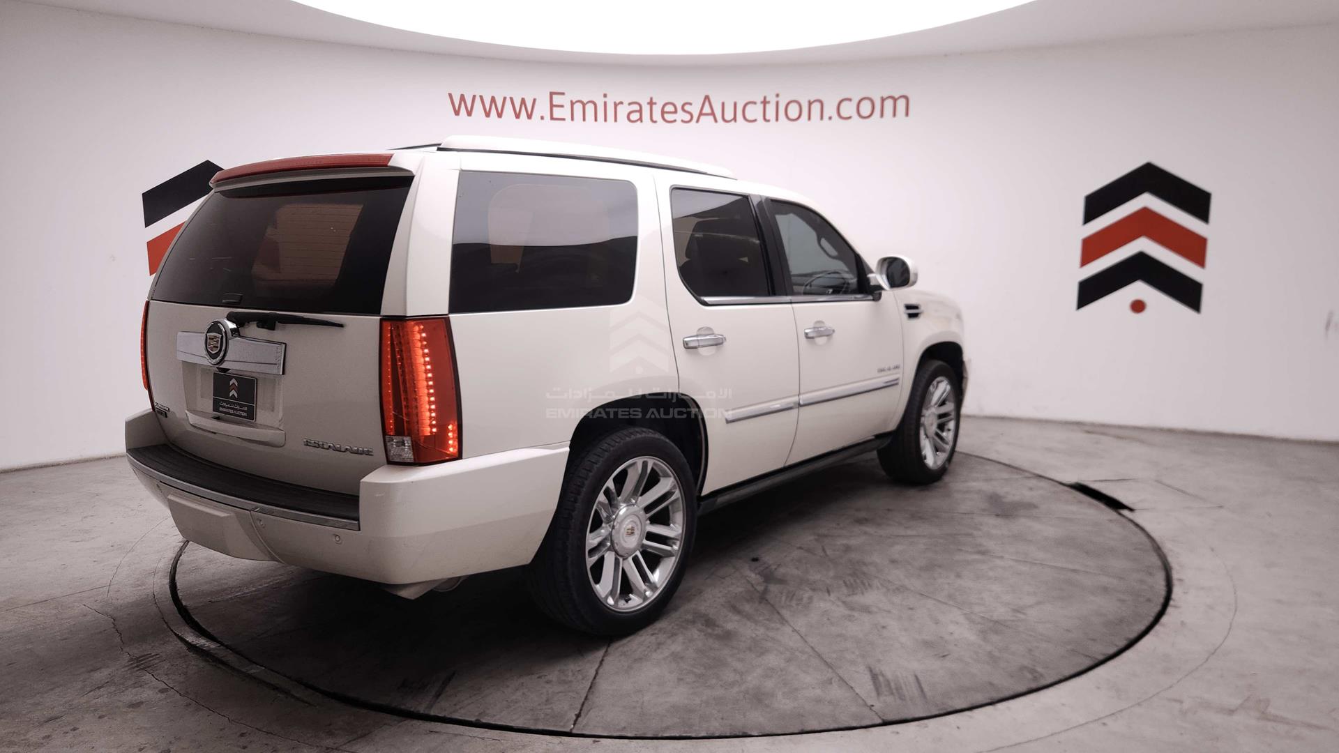 2013 CADILLAC ESCALADE VIN: 1GYS47EF7DR352524