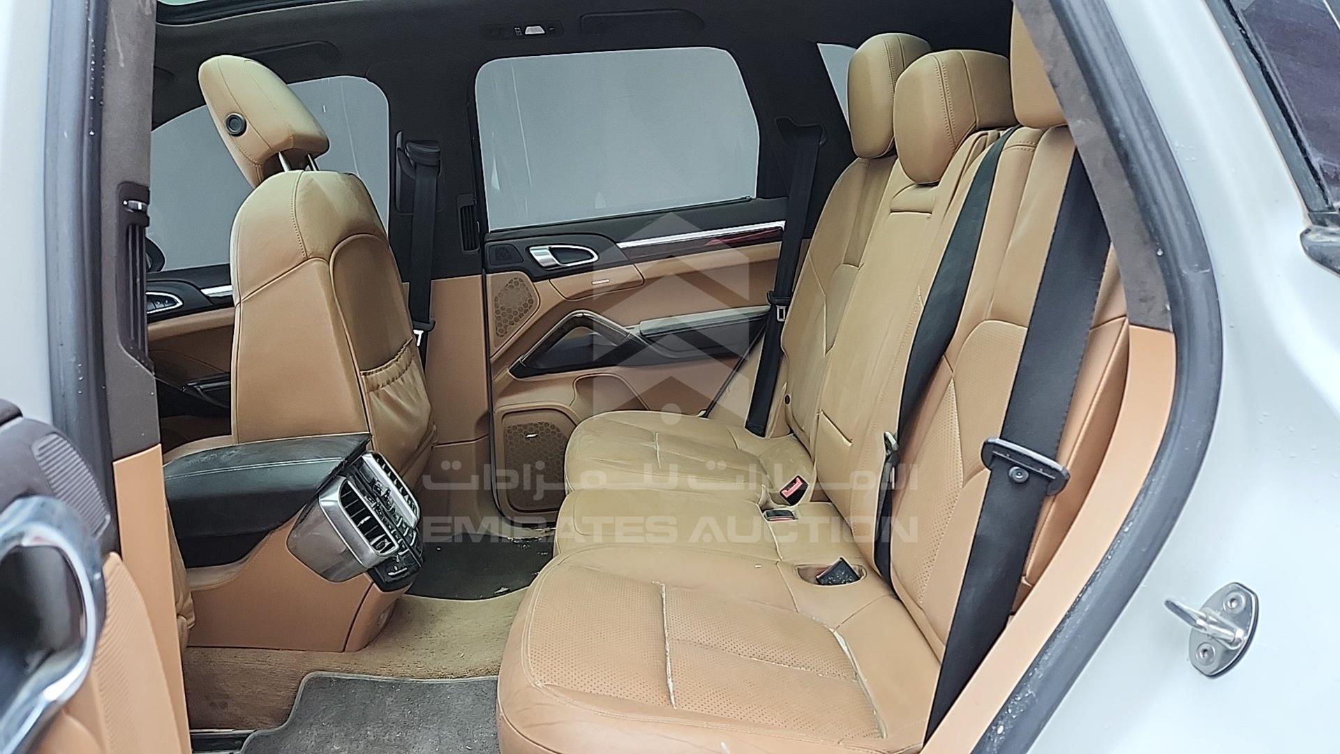 2013 PORSCHE CAYENNE GTS VIN: WP1ZZZ92ZDLA75797
