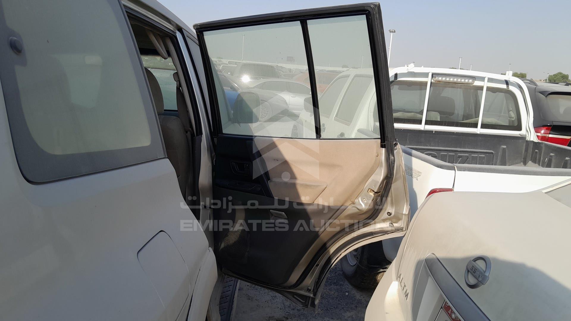 2006 MITSUBISHI PAJERO VIN: JMYLRV73W6J713434