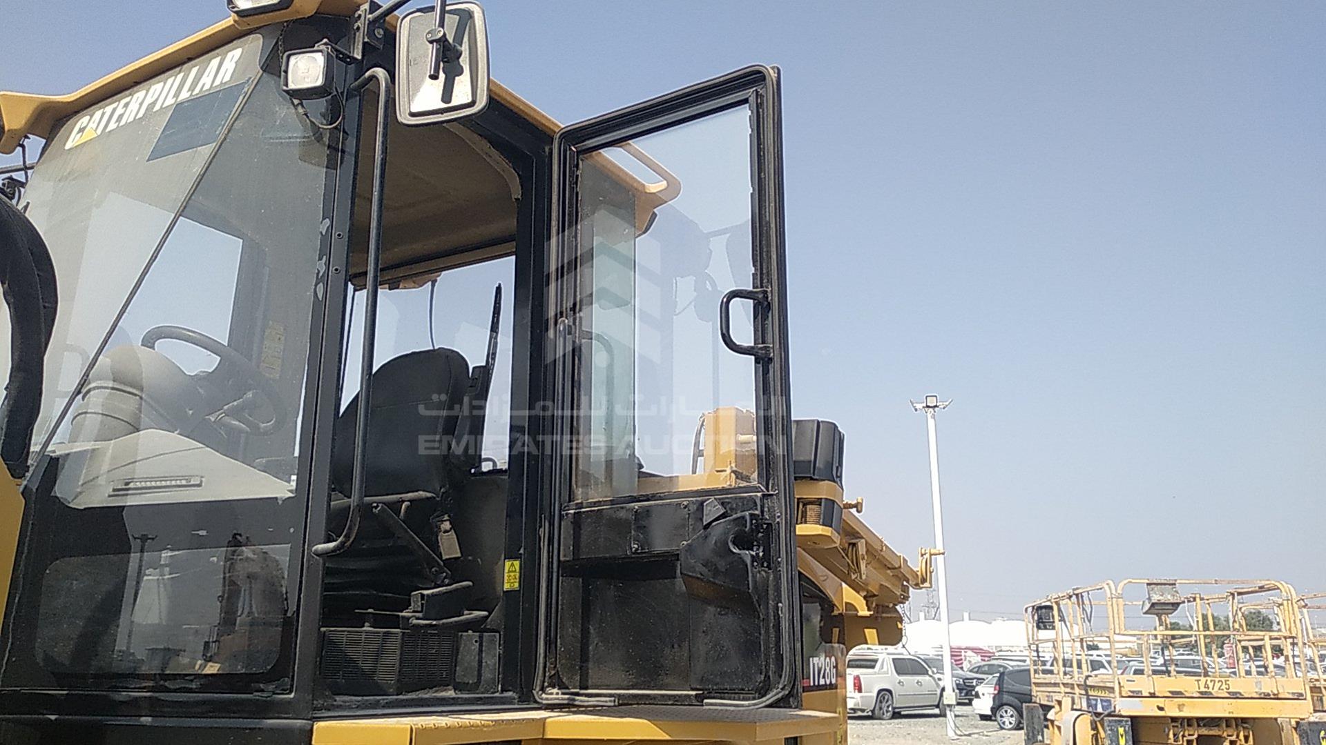 2008 CATERPILLAR IT28G VIN: CATIT28GJEWF00463