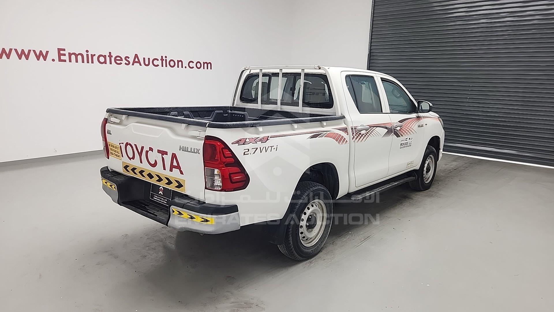 2016 TOYOTA HILUX VIN: MR0DX6CD4G0201541