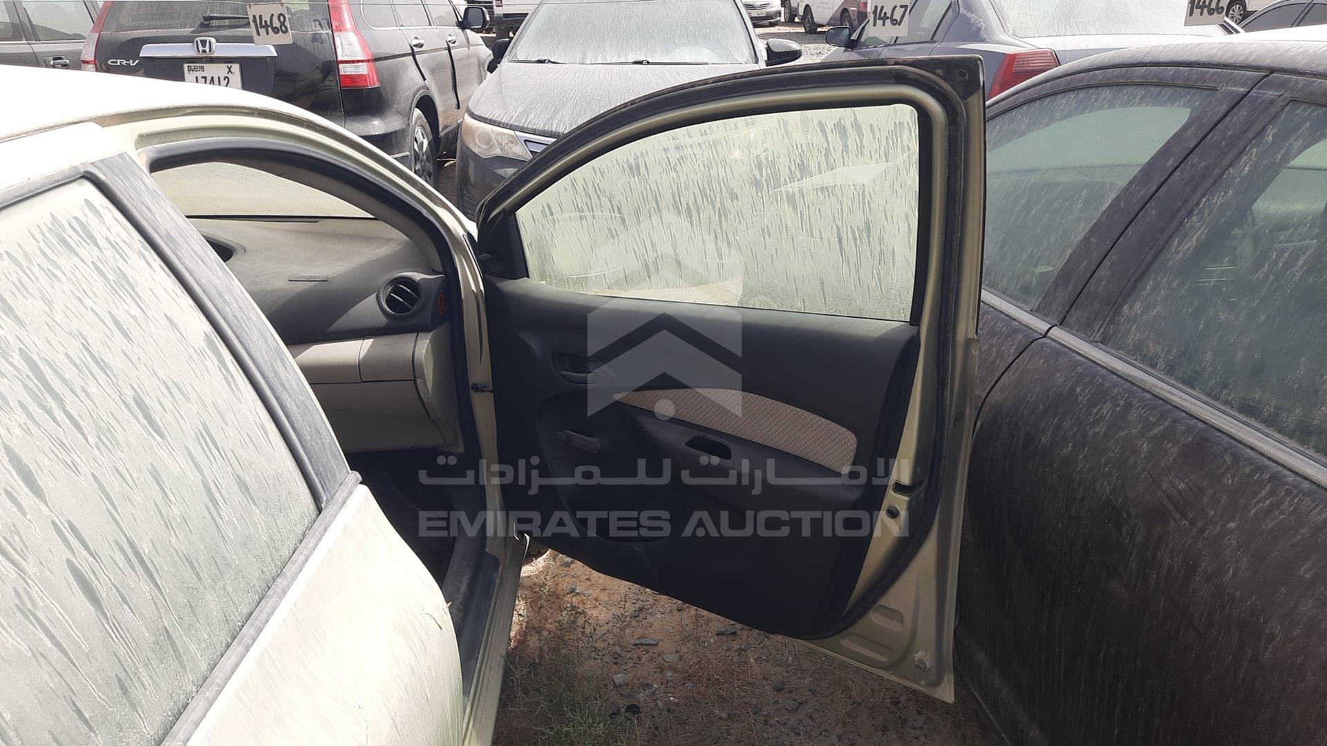 2006 TOYOTA YARIS VIN: JTDBW933261003695
