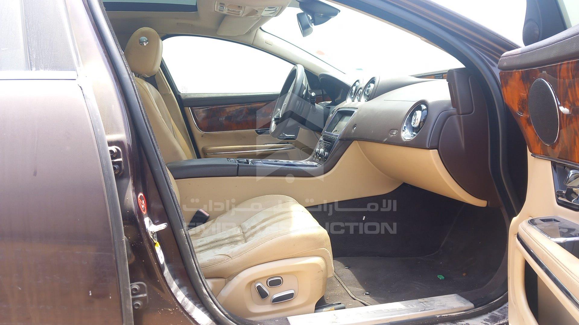 2013 JAGUAR X J VIN: SAJAA20A6D8V50981