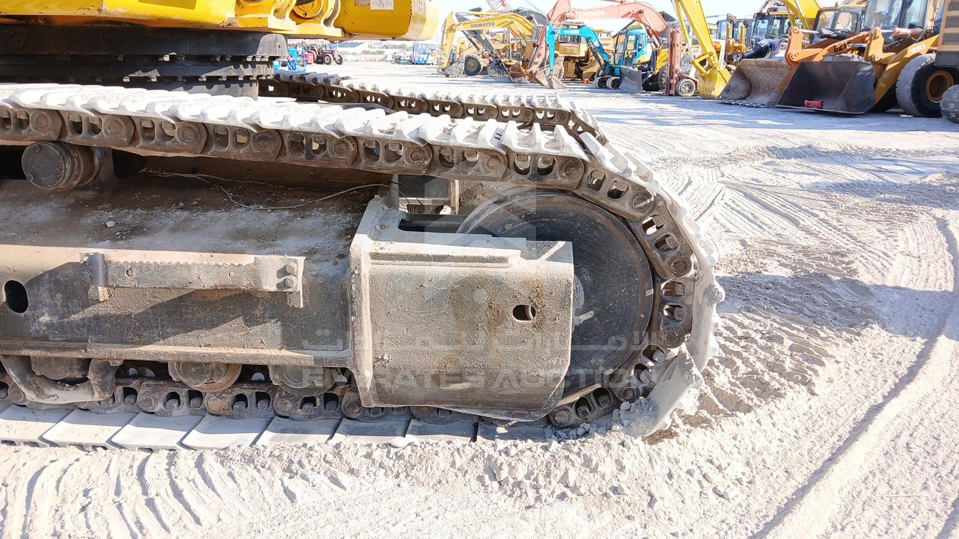 2009 KOMATSU PC400LC VIN: KMTPC086E02051493