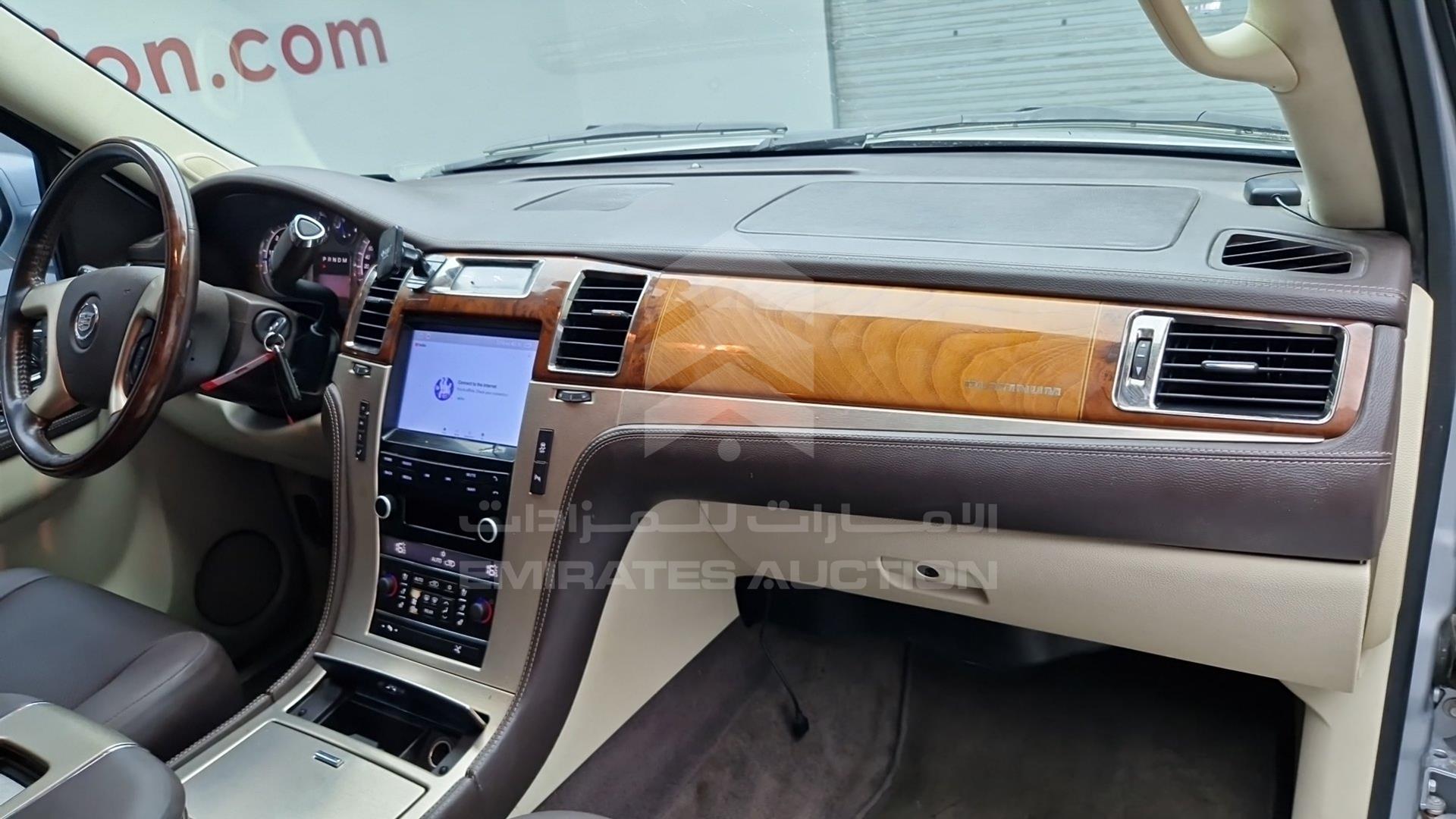 2014 CADILLAC ESCALADE VIN: 1GYS47EF0ER112197