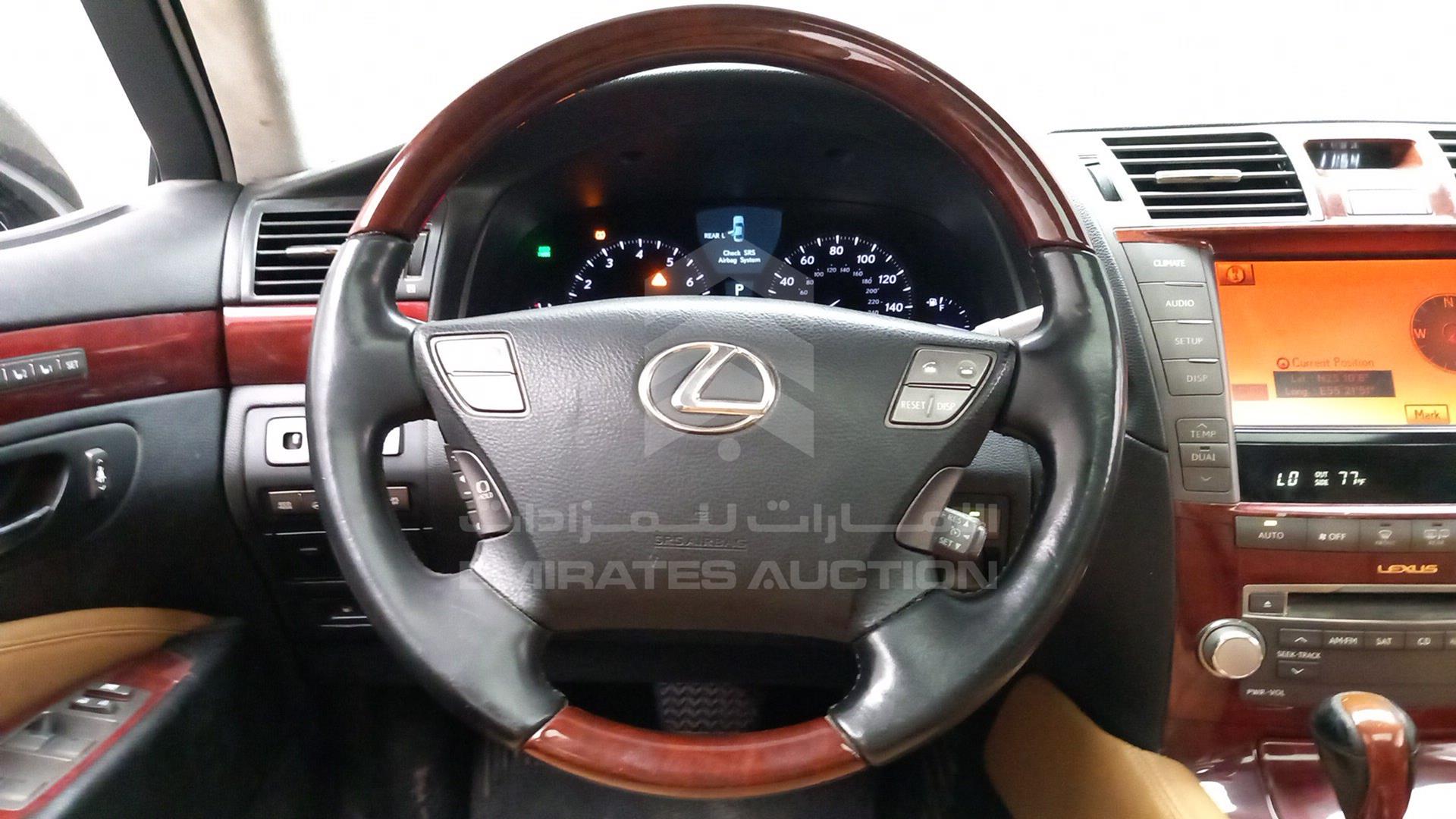 2010 LEXUS LS 460 L VIN: JTHDL5EF9A5002738