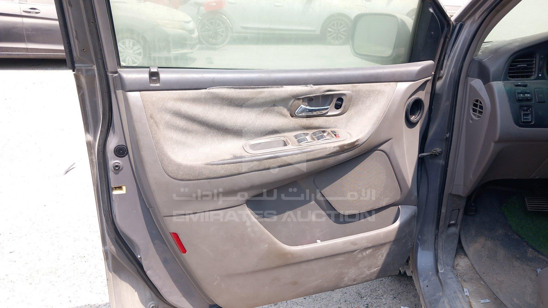 2HKRL1869YH513923 - 2000 Honda Odyssey - #429408