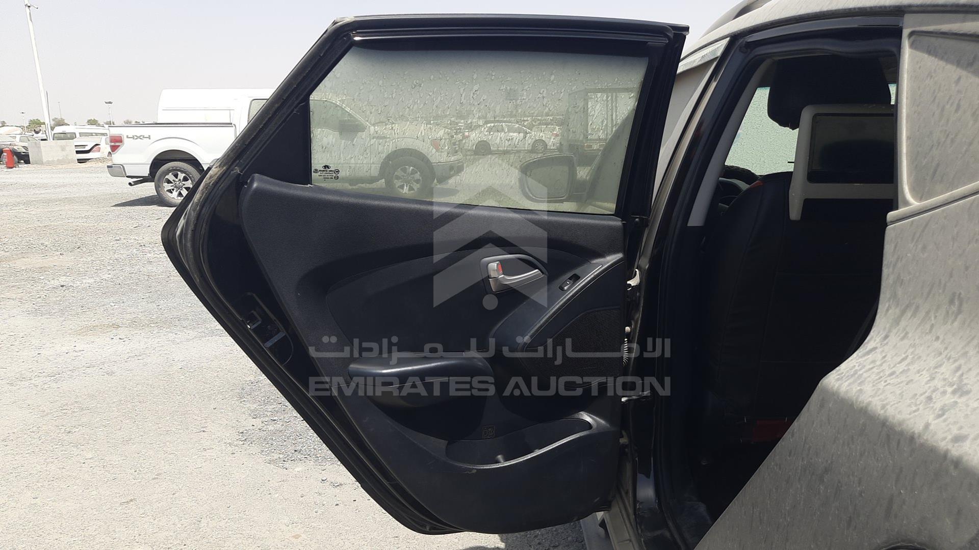 2013 HYUNDAI TUCSON VIN: KMHJT81B5DU649653