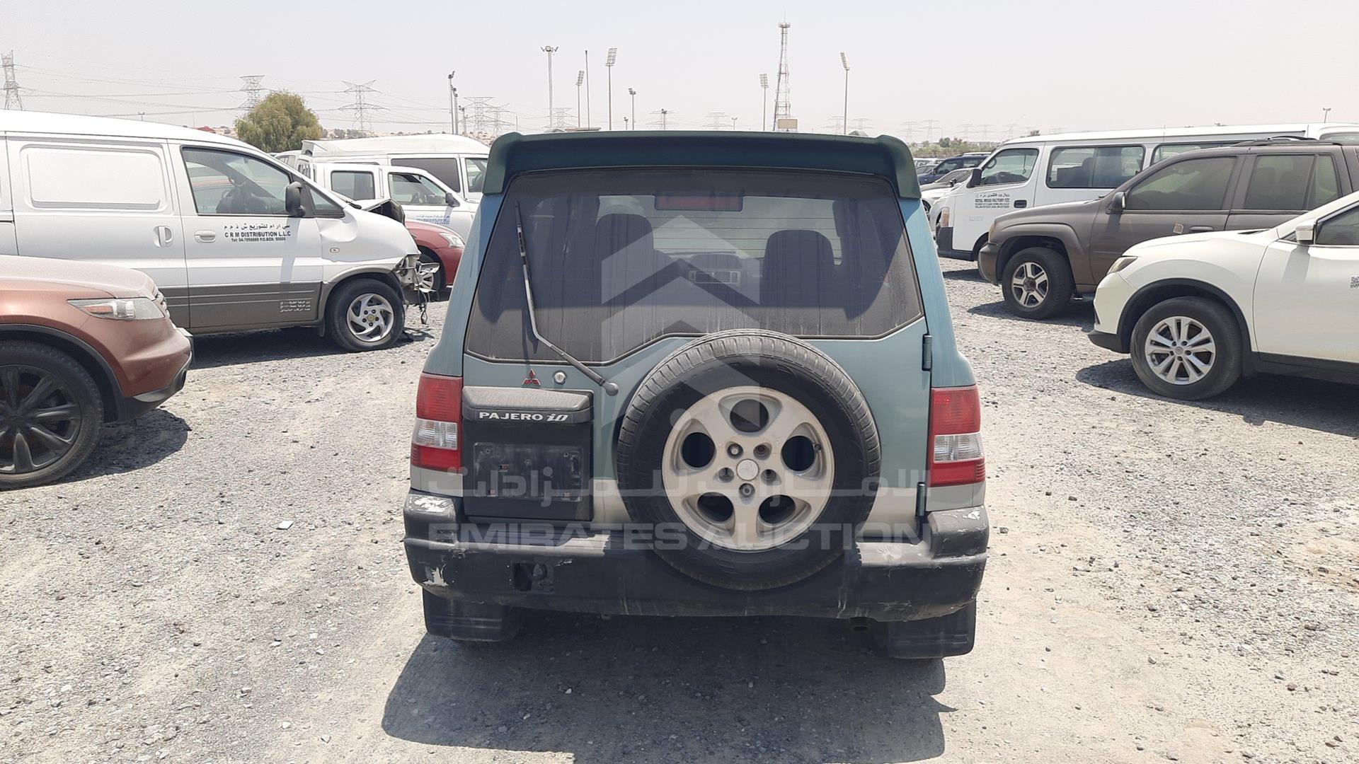 2000 MITSUBISHI PAJERO VIN: JMYLRH76WYY700118