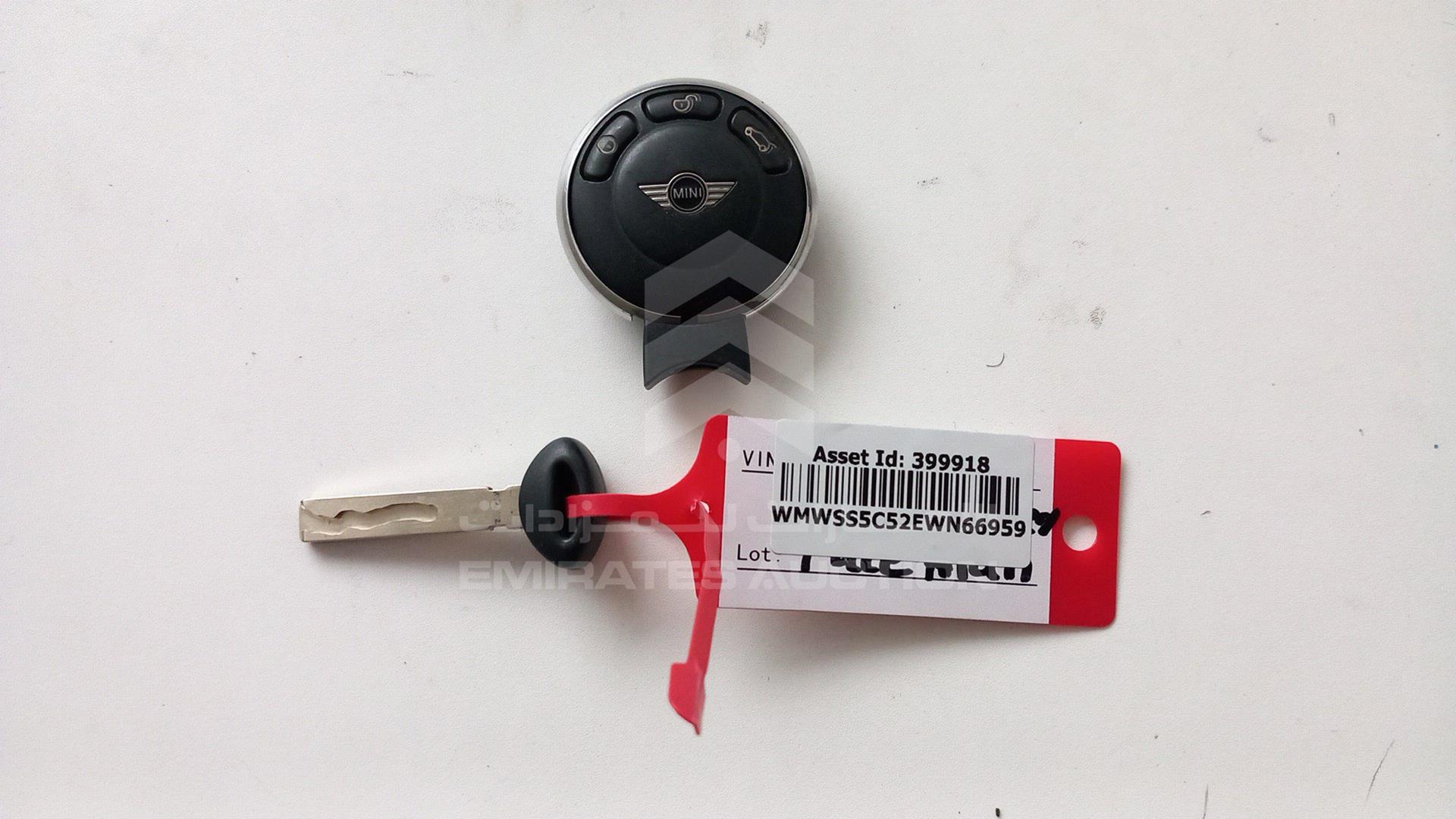 2014 MINI COOPER S VIN: WMWSS5C52EWN66959