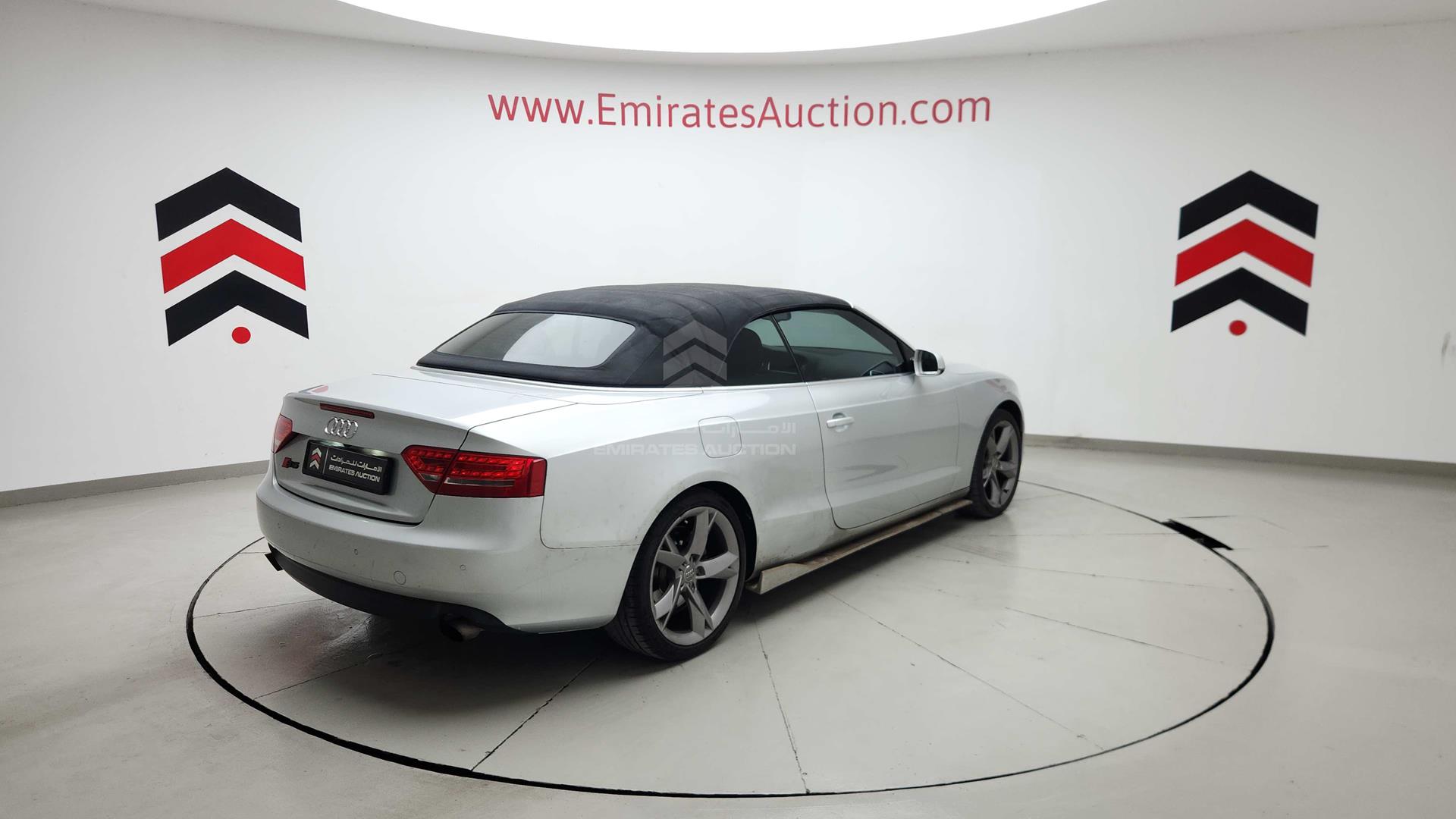 2010 AUDI A5 VIN: WAUAFB8F9AN012270