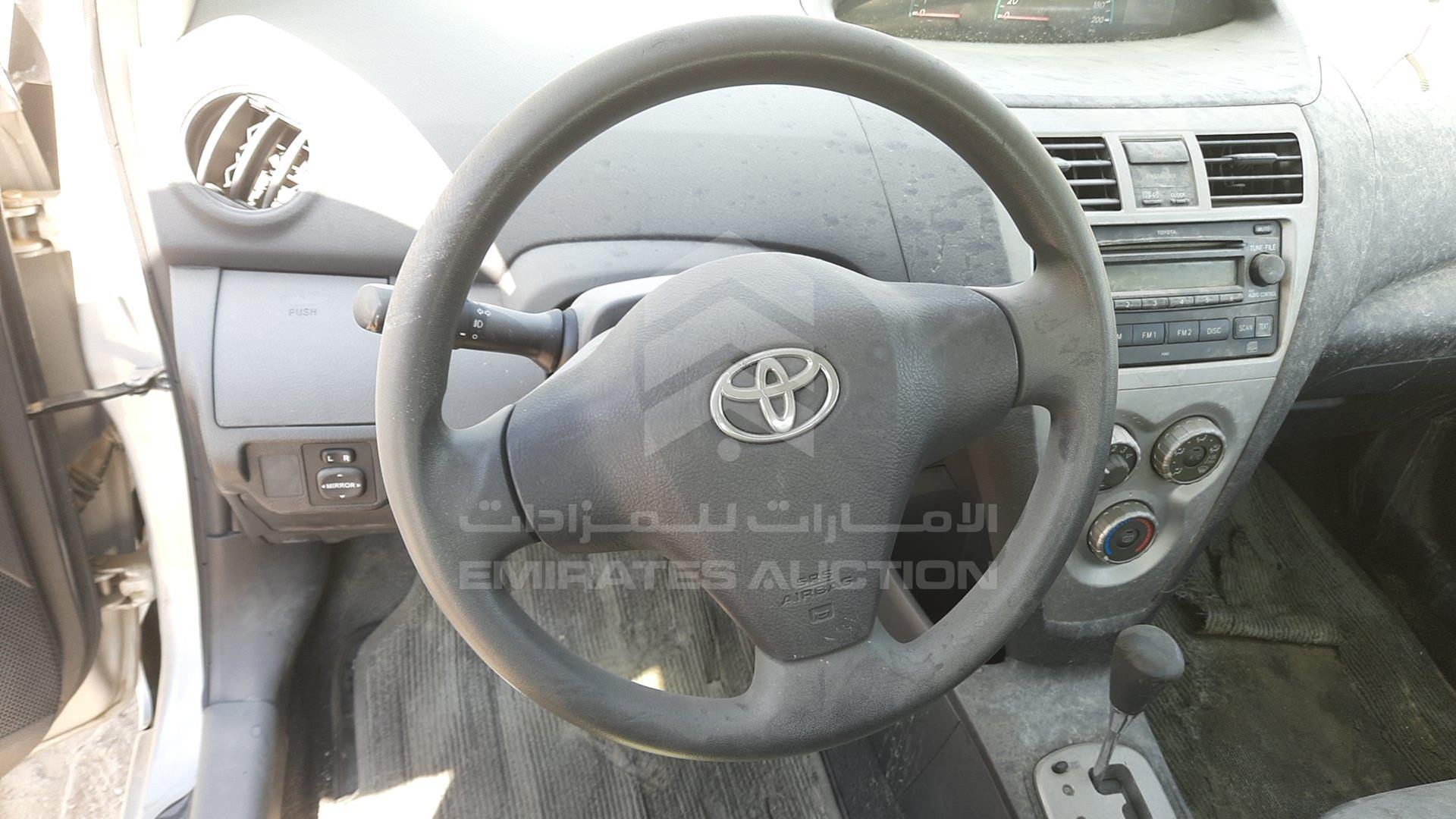 2011 TOYOTA YARIS VIN: JTDBW9239BL001992