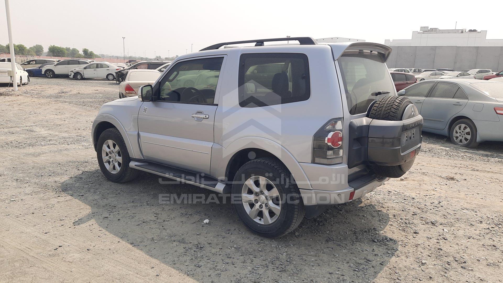 2016 MITSUBISHI PAJERO VIN: JMYMRV85WGJ730396