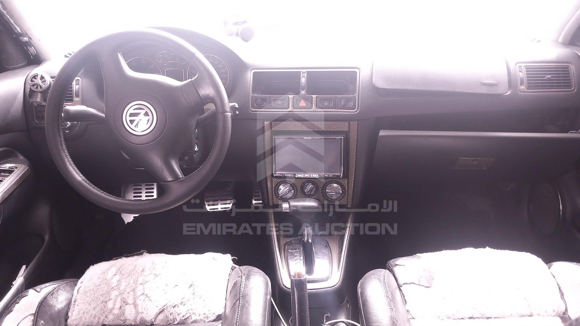 2001 VOLKSWAGEN GOLF VIN: WVWZZZ1JZ2P039525