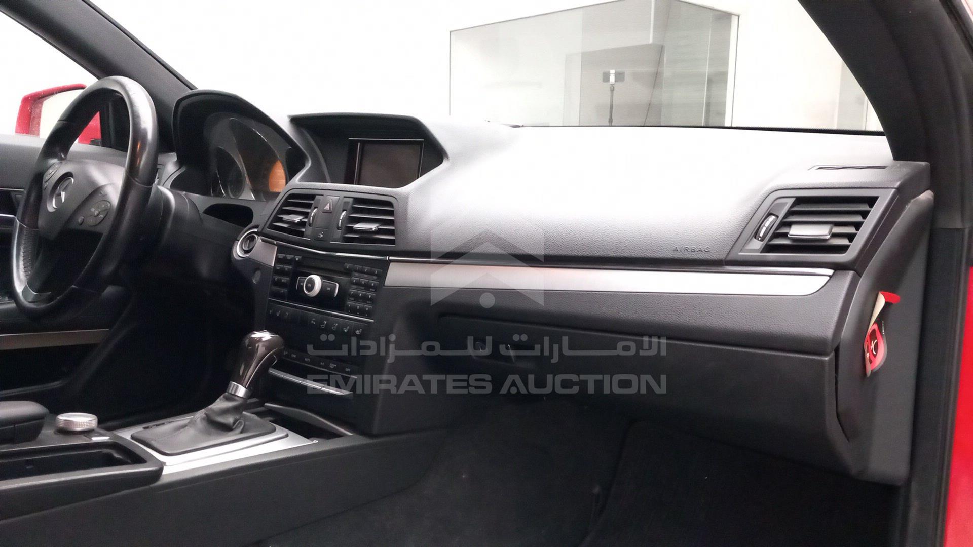 2011 MERCEDES E200 VIN: WDD2074481F114665