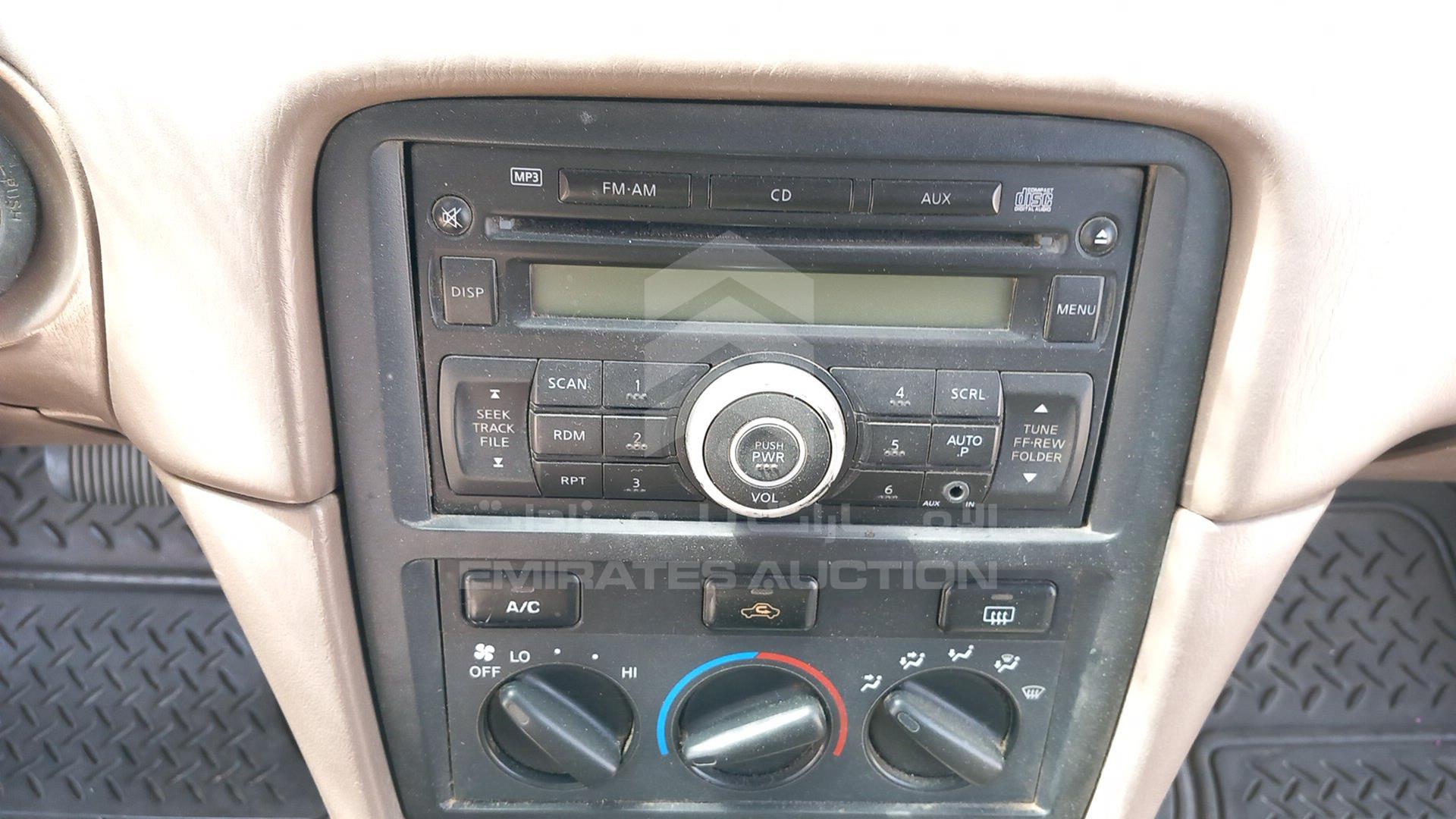 2000 TOYOTA CAMRY VIN: 4T1BG22K0YU993661