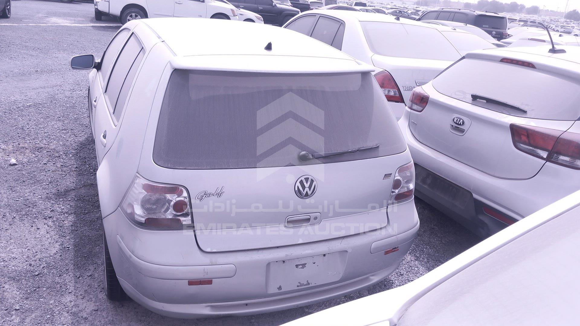 2001 VOLKSWAGEN GOLF VIN: WVWZZZ1JZ2P039525