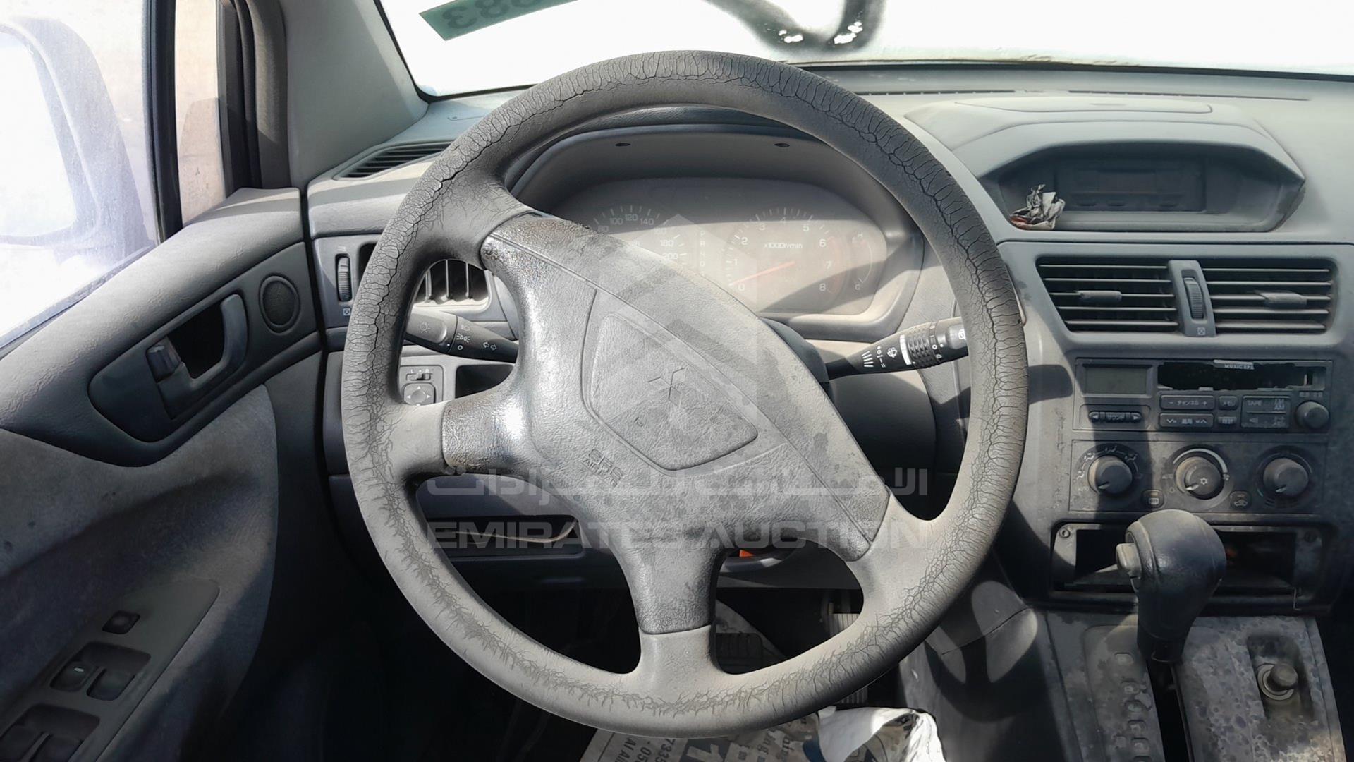 2004 MITSUBISHI SPACE WAGON VIN: JMYLRN84W4Z705197