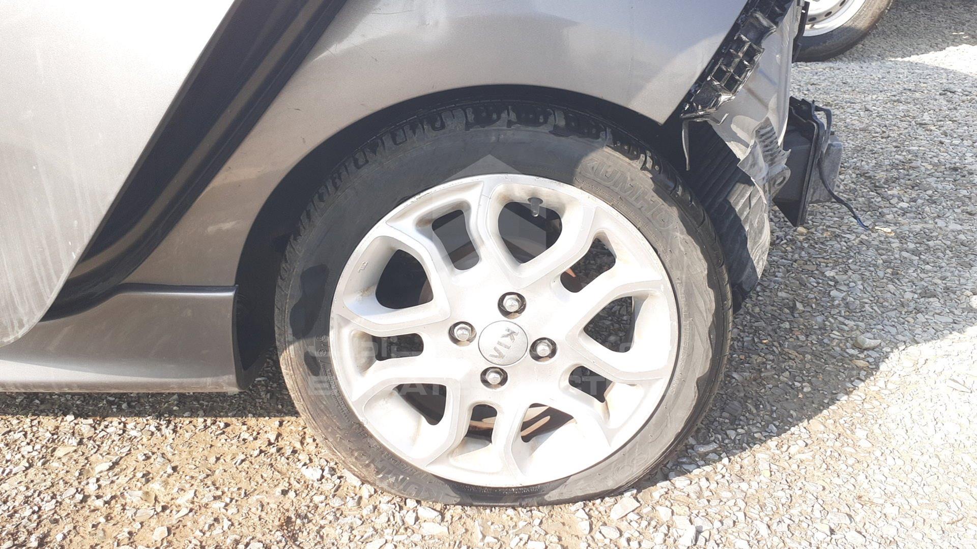2015 KIA PICANTO VIN: KNABX5129FT976168