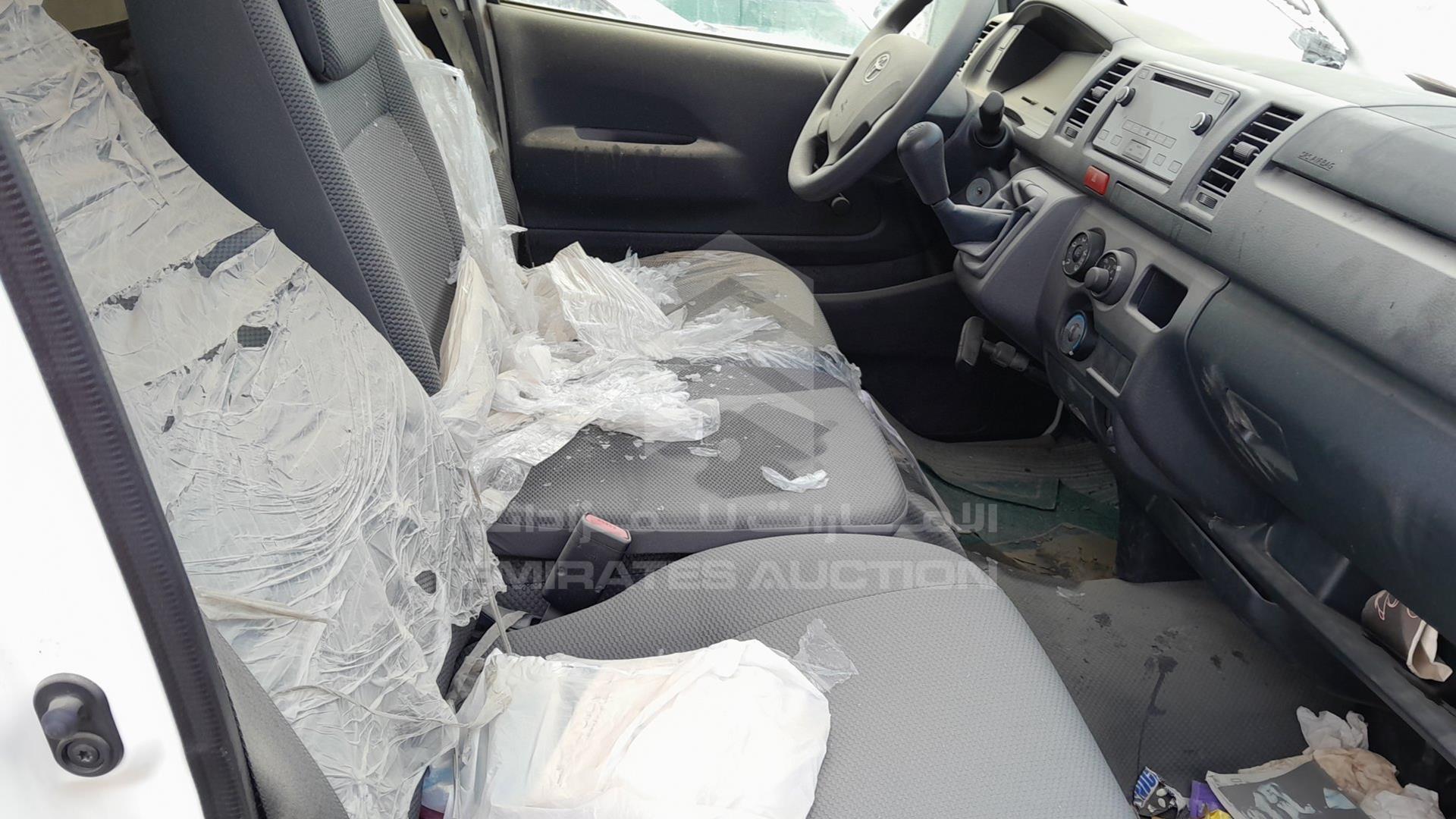 2015 TOYOTA HIACE VIN: JTFHX02P1F0099355
