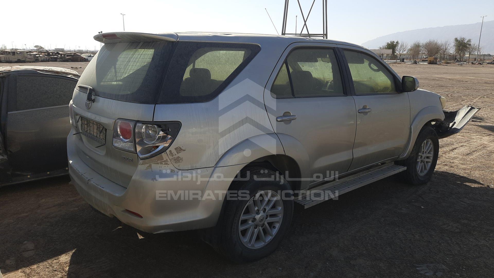 2014 TOYOTA FORTUNER VIN: MHFYX59G4E8061828