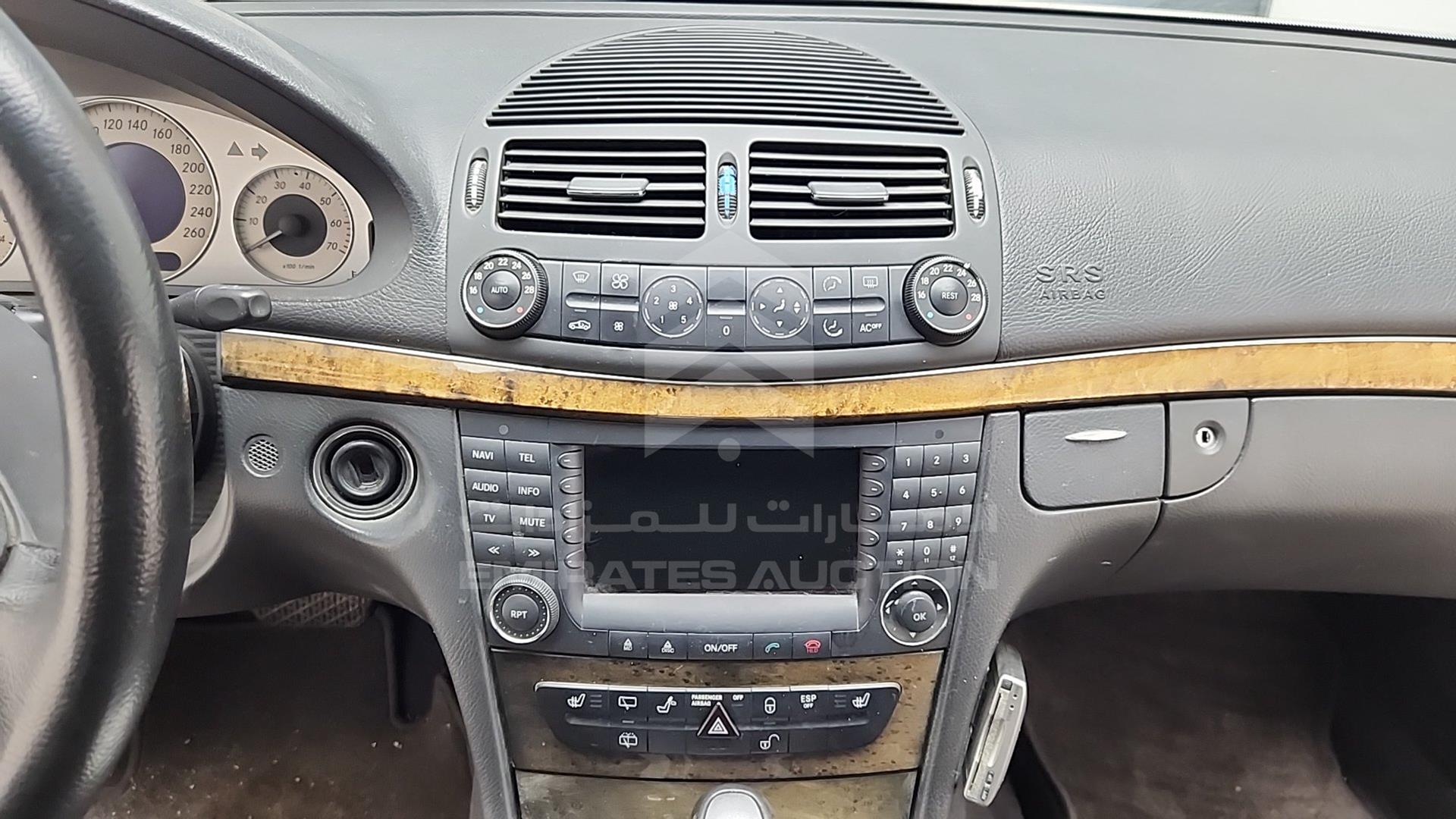 2004 MERCEDES E 320 VIN: WDB2112821X108945
