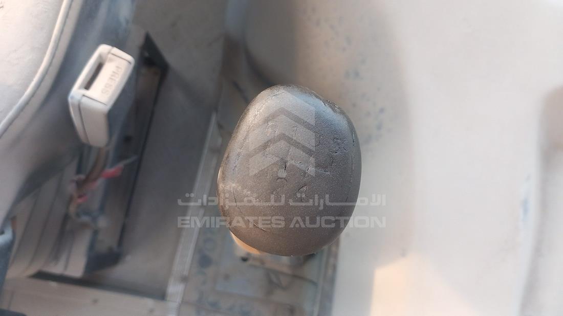 اشوك ليلاند فالكون 2016 — زاوية ناقل الحركة — صورة 16