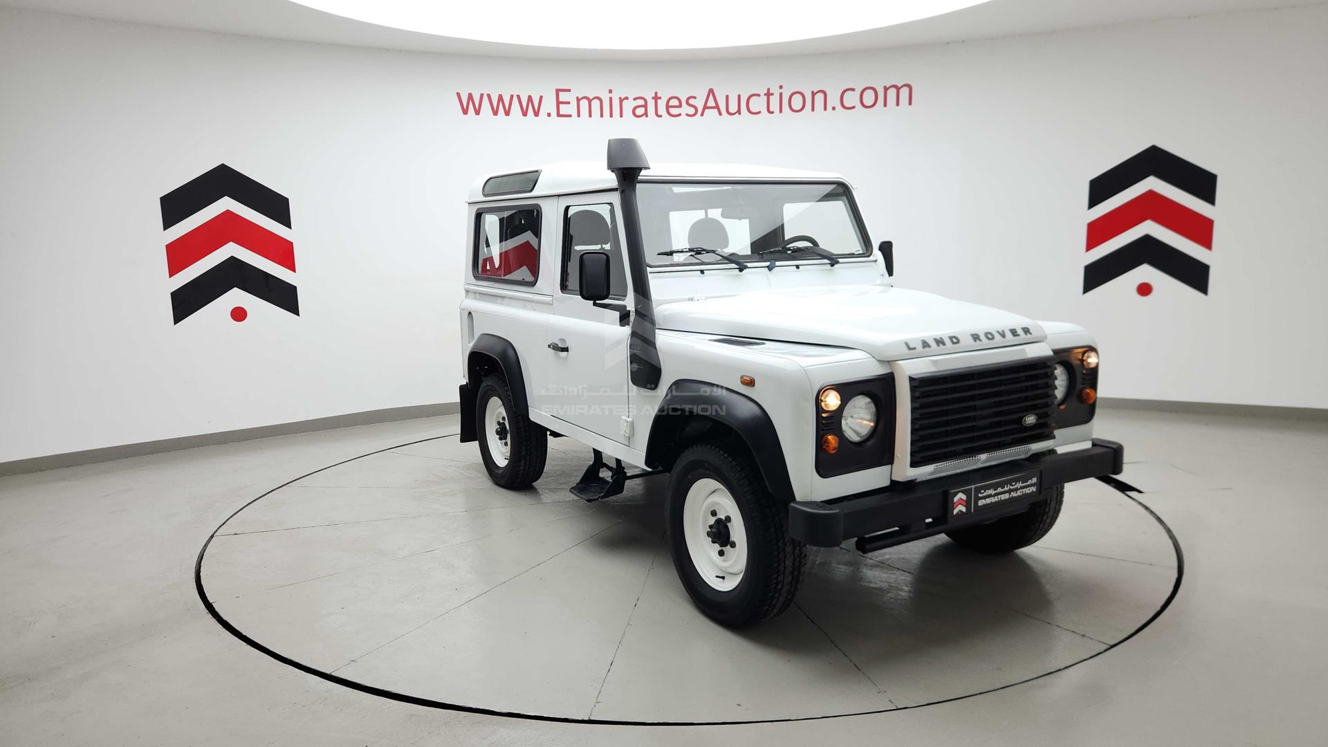 2011 LAND ROVER DEFENDER VIN: SALLDVBS8BA405450
