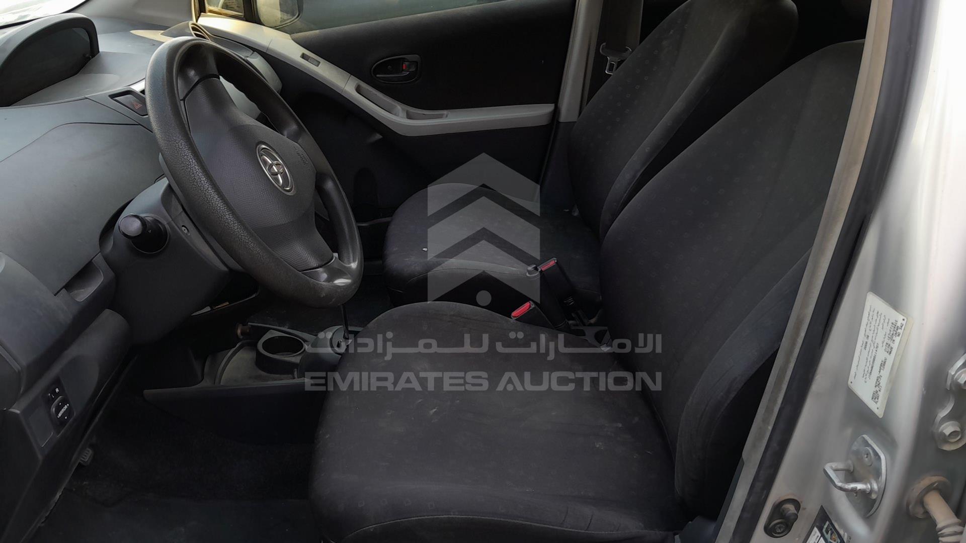 2008 TOYOTA YARIS VIN: JTDKW923585114707