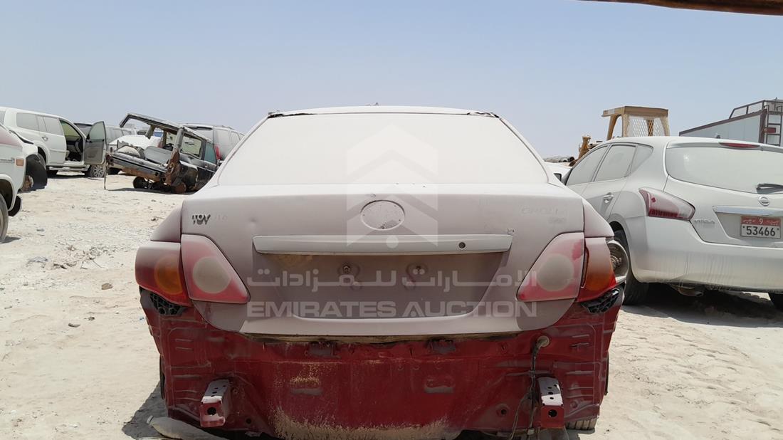 تويوتا كورولا 2010 — الزاوية الخلفية — صورة 7